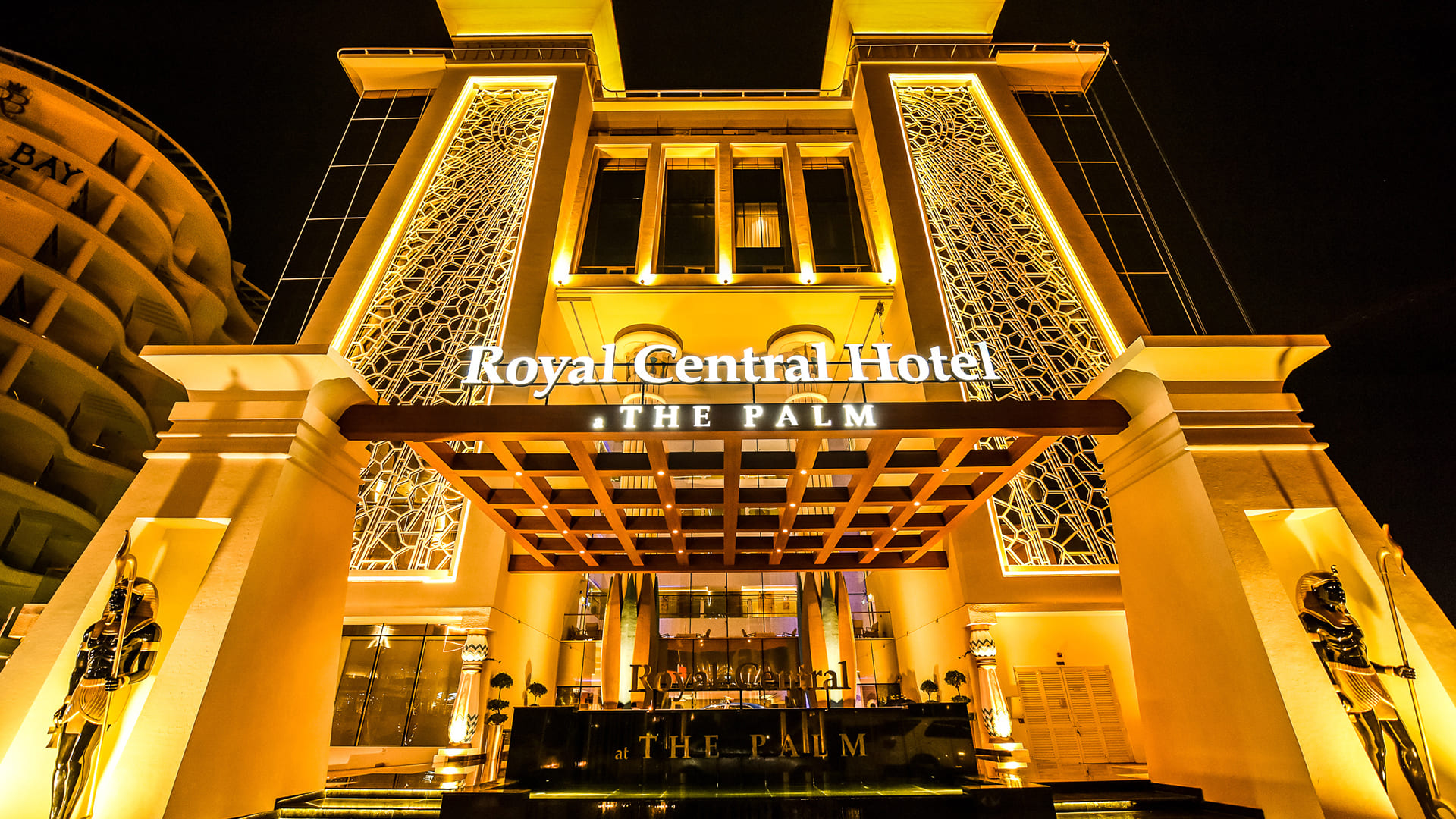 Royal-Central-Hotel-The-Palm Star Facade Lighting-Outdoor Lighting - Royal Central Hotel The Palm Facade Lighting