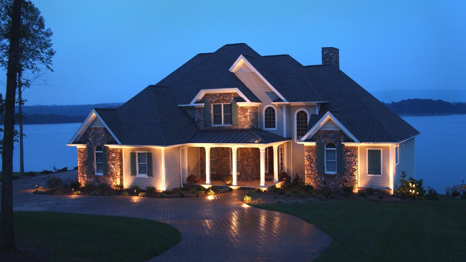 House Facade Lighting