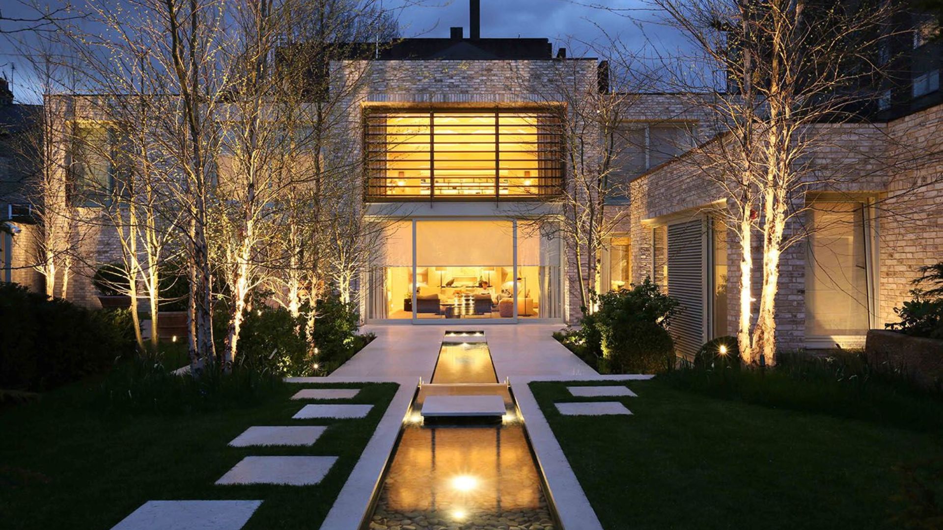 Outdoor Facade Lighting A Bright Idea for Your Home