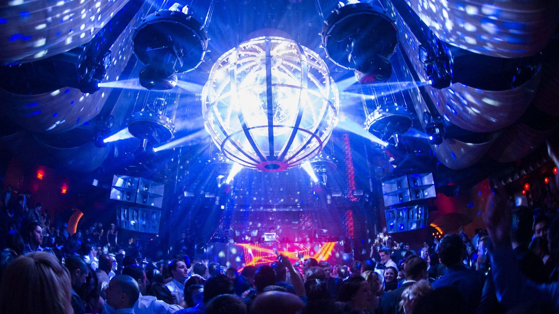 How Can Nightclub Lights Improve Safety and Security